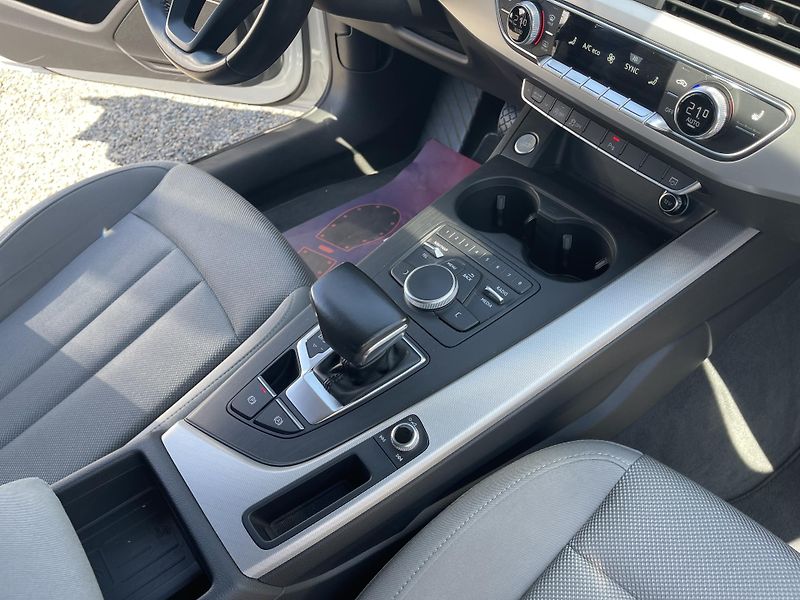 Audi A4 2.0TDi 140 kW S-Tronic 4x4 ČR! - fotka 26 z 36