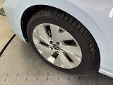 Volkswagen Golf Life DSG - náhled 25