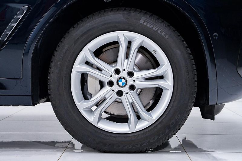 BMW X3 xDrive30d - fotka 6 z 13