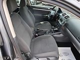 Volkswagen Golf 1,9 TDi,77kW,Aut.klima,tempoma - náhled 13
