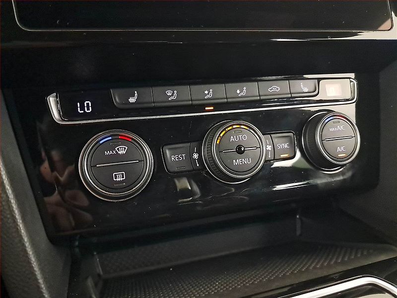 Volkswagen Arteon (2020) R-line 2.0 TDI - fotka 21 z 27