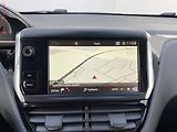 Peugeot 2008 (2018) 1.2 PT, GT Line, navi - náhled 16