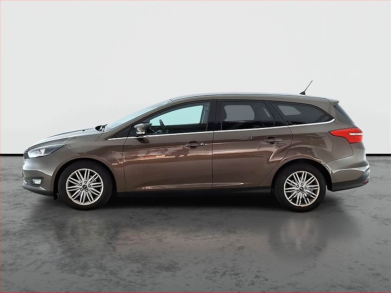 Ford Focus (2018) 1.0 EcoBoost, Tempomat - fotka 3 z 14