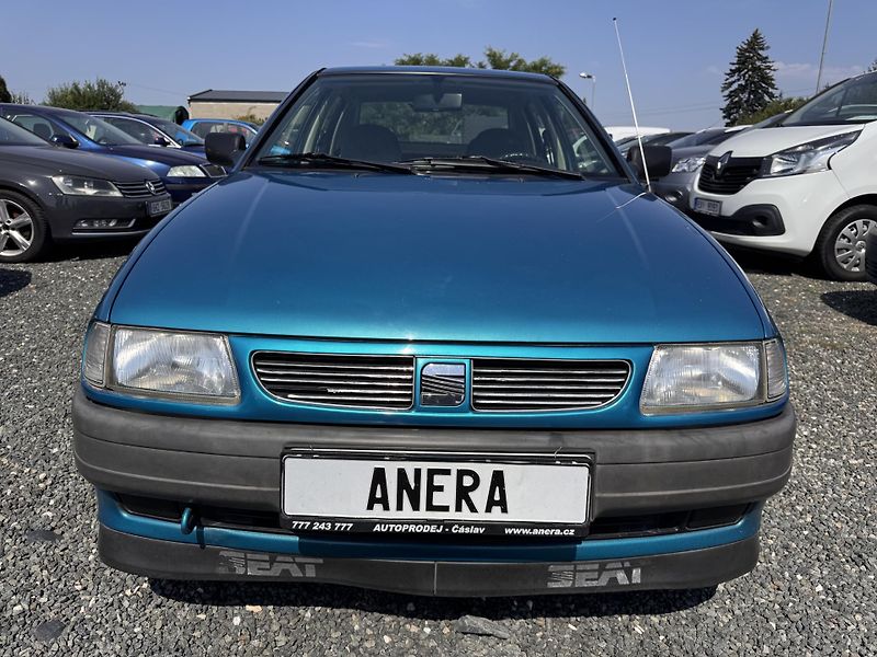 Seat Cordoba 1.4i, 182 tis km,1.Majitel,ČR - fotka 2 z 19