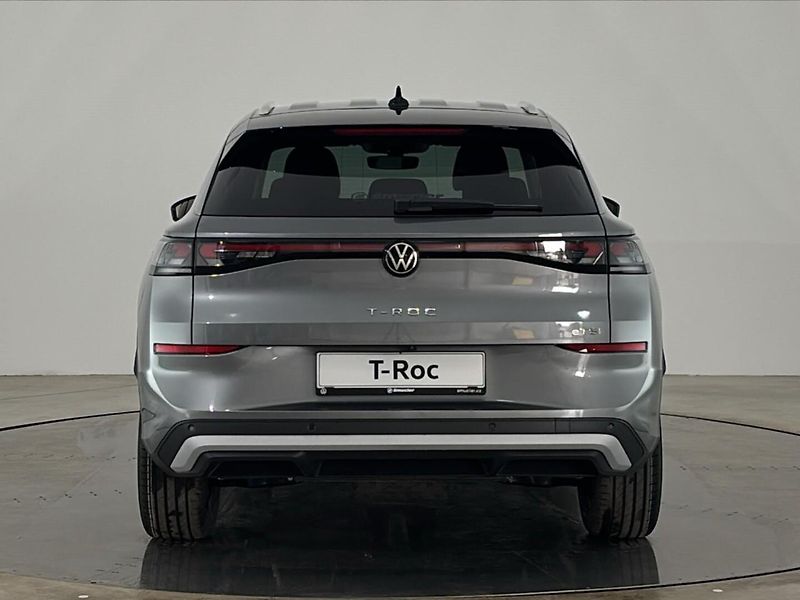 Volkswagen T-Roc (2026) SUV - fotka 17 z 28