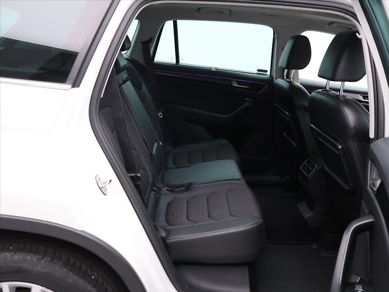 Škoda Kodiaq 2,0 TDI 140kW DSG 4x4 Style CZ - fotka 14 z 32