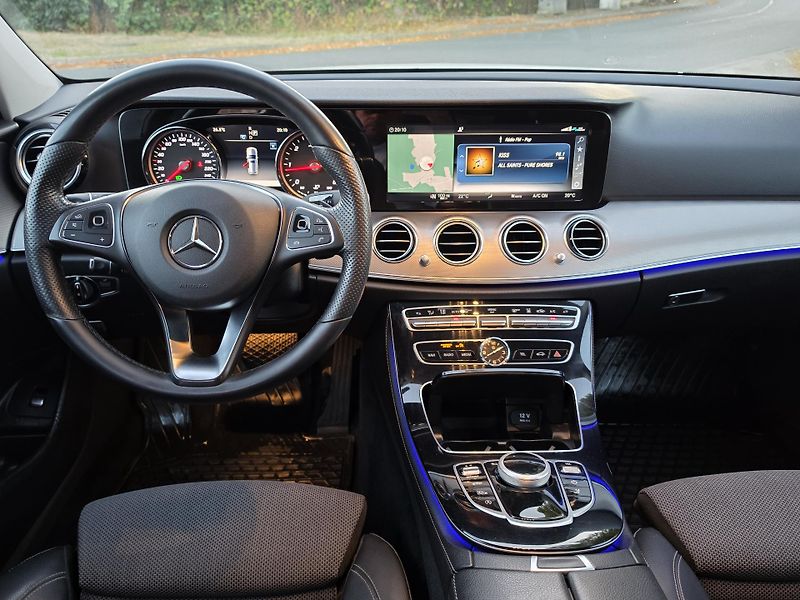 Mercedes-Benz Třídy E 2.2CDi 143kW AVANTGARDE*7-MÍST - fotka 32 z 54