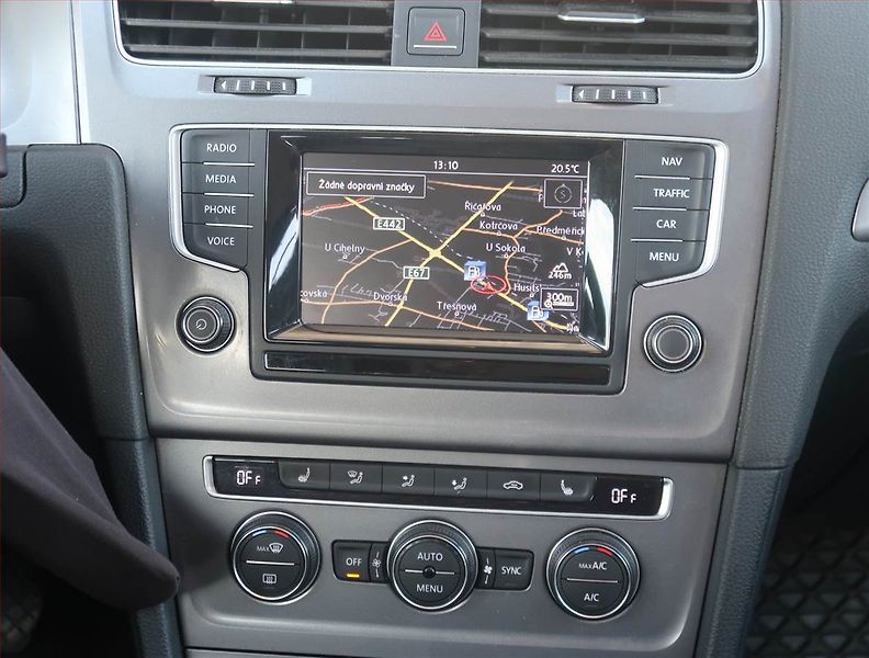 Volkswagen Golf (2015) 1.6 TDI, 4X4, Navi, Tempomat - fotka 12 z 21
