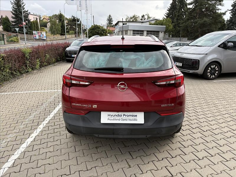 Opel Grandland X 1,5 - fotka 4 z 17