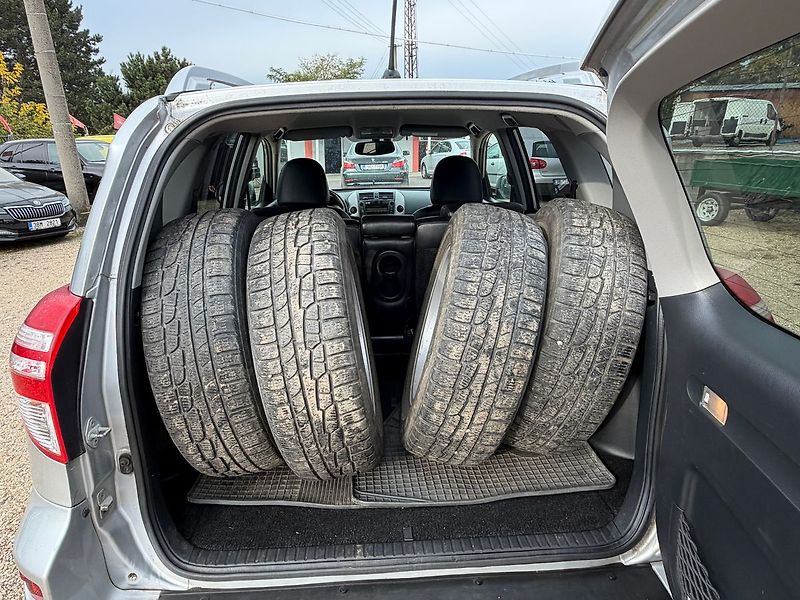 Toyota RAV4 2.2 D-CAT 110KW*4X4*71.TIS KM* - fotka 6 z 28