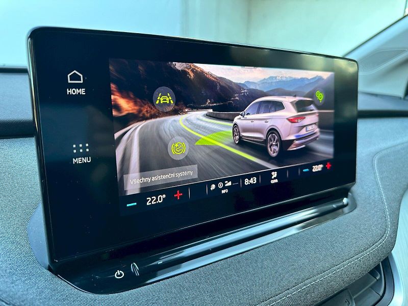 Škoda Enyaq (2023) 55 kWh Studio - fotka 16 z 22