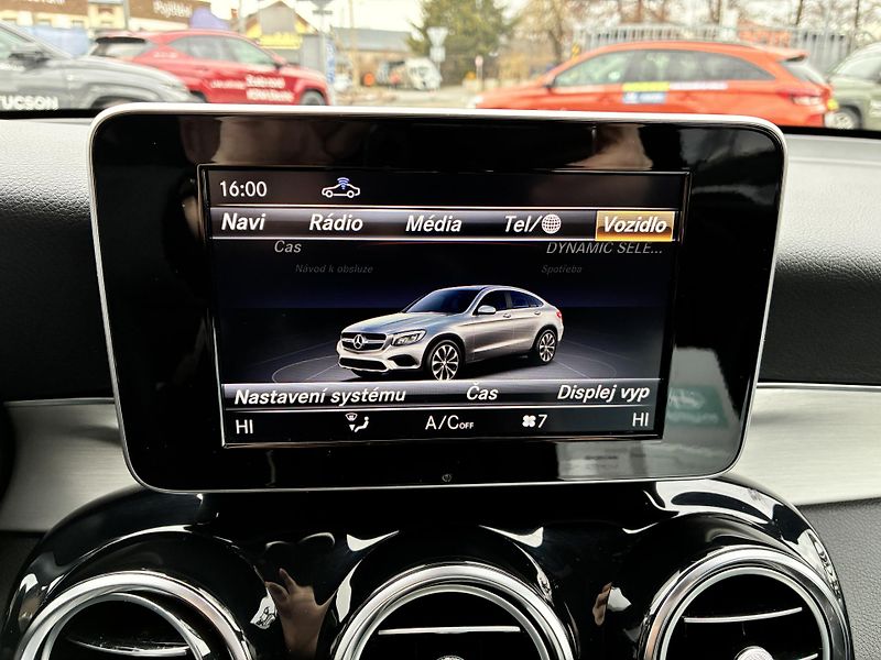 Mercedes-Benz GLC 250d-150kw,4x4,COUPE, AMG,AT  - fotka 26 z 36