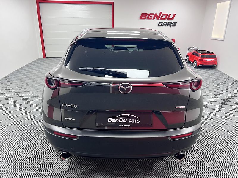 Mazda CX-30 2.0i Skyactiv-G 110 kW Bose - fotka 5 z 38