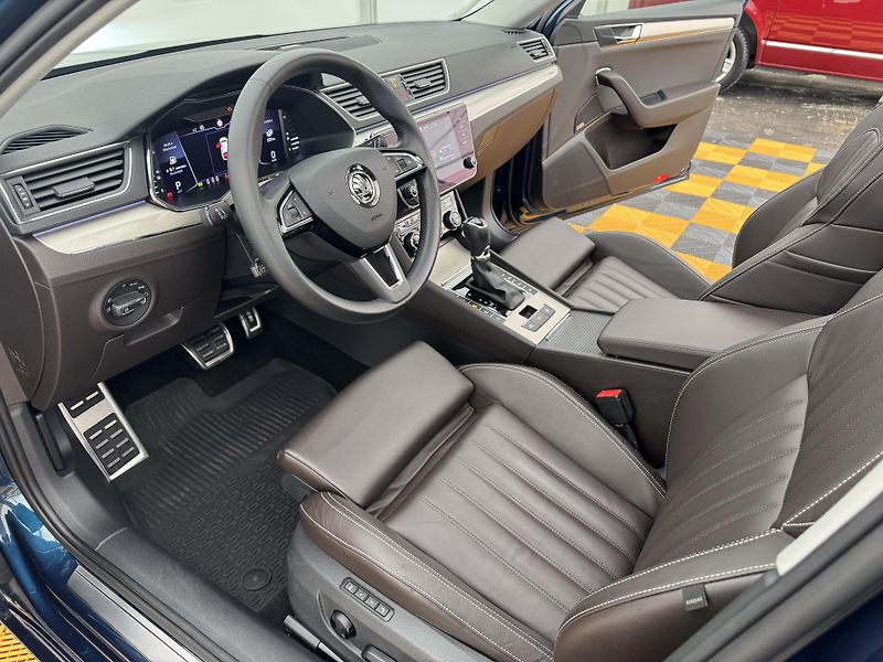 Škoda Superb 1.4tsi*Plug-In*160kw*L&K*PANO* - fotka 8 z 44