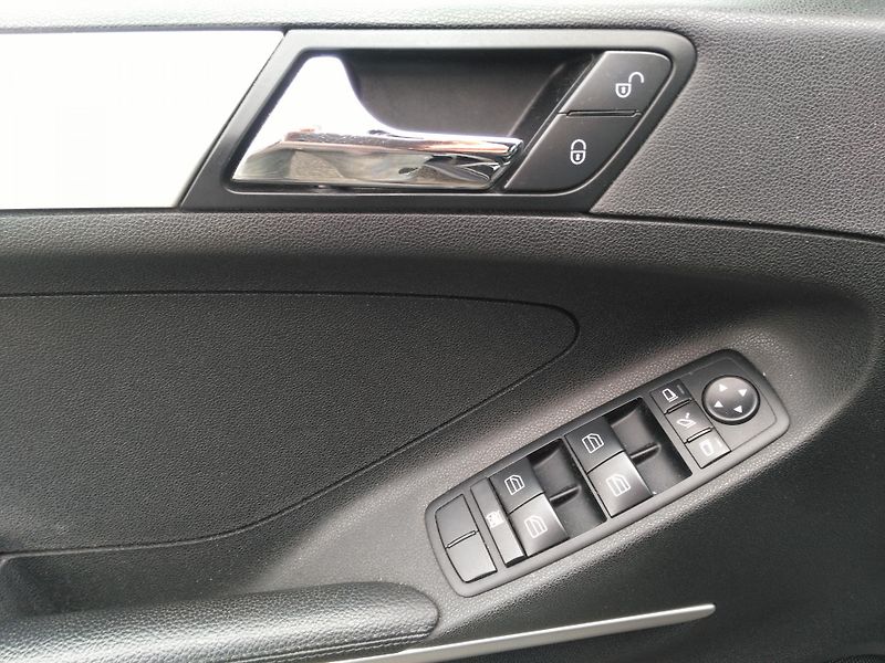 Mercedes-Benz Třídy M ML 280 CDI /140 kW/ - fotka 16 z 38