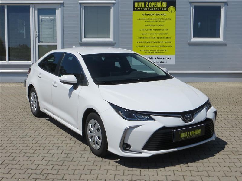 Toyota Corolla 1,8 Hybrid Active e-CVT ČR - fotka 1 z 27