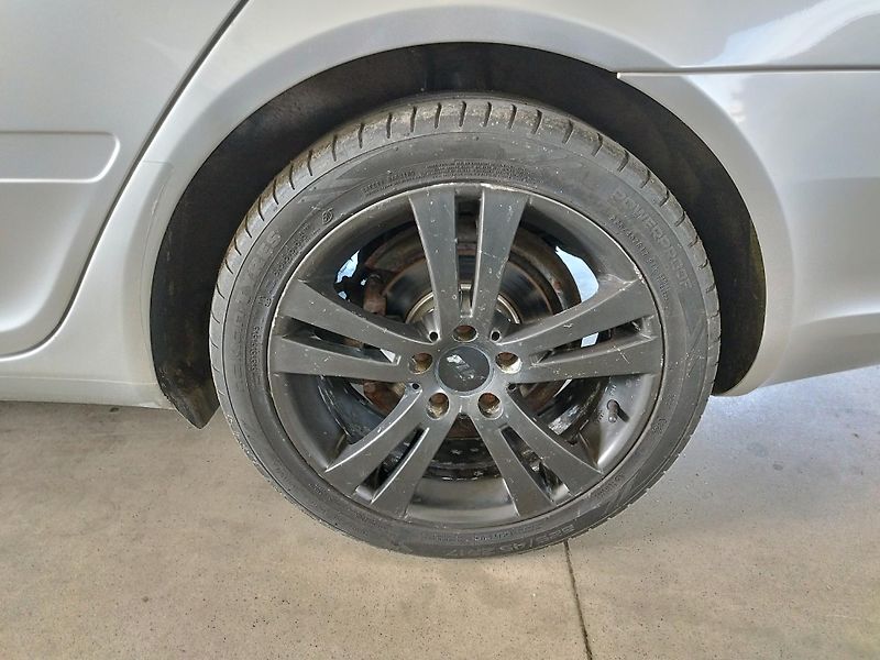 Škoda Octavia (2010) 1,6TDi 77KW KLIMA ALU NAVI - fotka 9 z 21