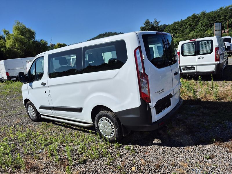Ford Transit Custom (2014) 2.2 Tdci 9 míst  - fotka 4 z 22