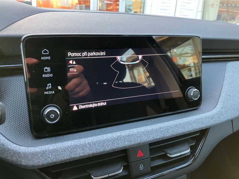 Škoda Scala 1,0TSi 85kW SELECTION - fotka 19 z 29