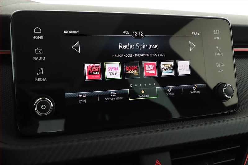 Škoda Kamiq (2025) 1.0 TSI, MONTE CARLO, AUTOMAT - fotka 9 z 21