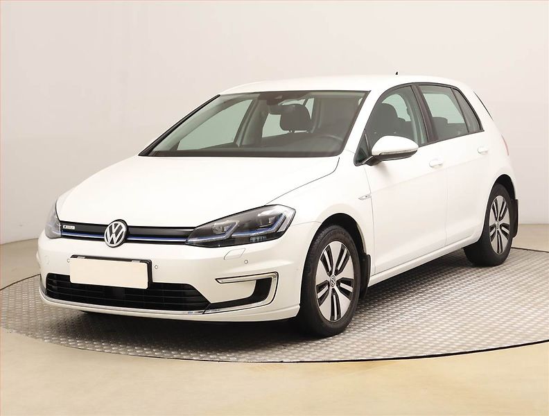 Volkswagen Golf (2018) 32 kWh - 37 Ah, SoH 89% - fotka 2 z 22