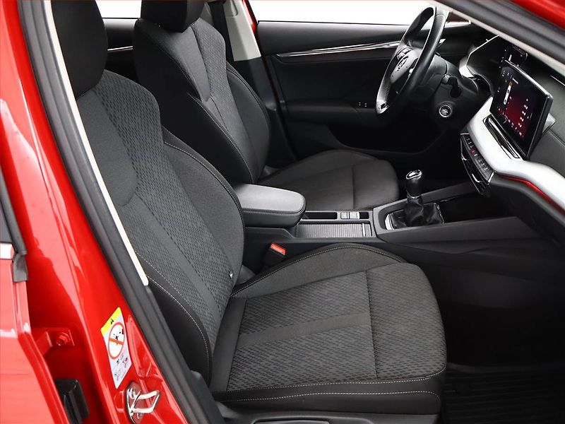 Škoda Octavia (2021) 2.0 TDI, Tempomat - fotka 7 z 19
