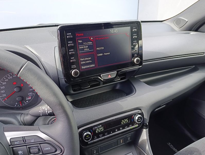Toyota GR Yaris 1.6 TURBO DYNAMIC SPORT  - fotka 18 z 30