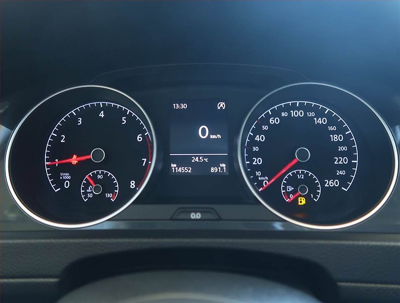 Volkswagen Golf (2019) 1.0 TSI, Tempomat - fotka 11 z 17