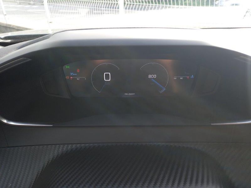 Peugeot 2008 (2026) ALLURE Turbo 100 MAN6    - fotka 27 z 35