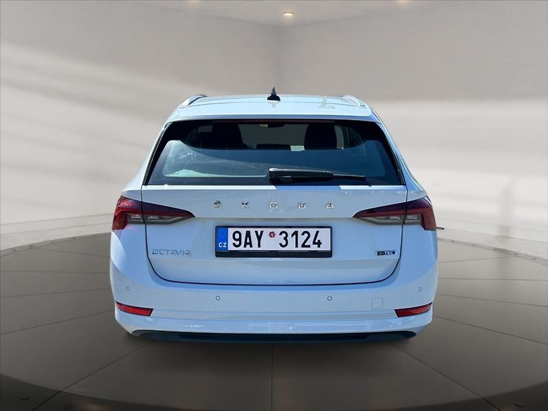 Škoda Octavia 1,5 e-TEC 110 Style AT - fotka 5 z 11