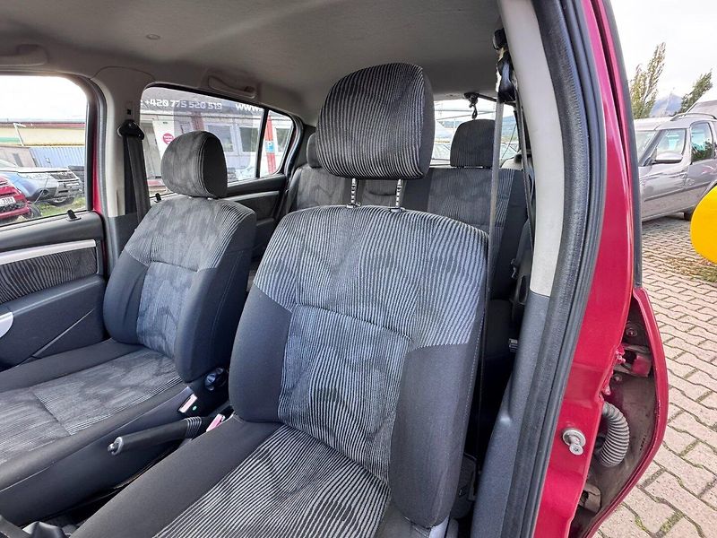 Dacia Sandero (2009) LPG 1,4 55 KW KOLA - fotka 19 z 45