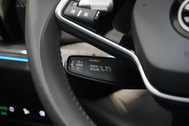 Škoda Kodiaq 2.0TDI Excl.Sel.ČR,1MAJ,7 míst - fotka 29 z 43