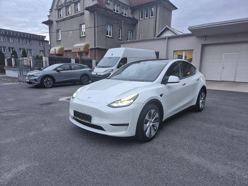 Tesla Model Y ZAMLUVENO ! - fotografie inzerátu
