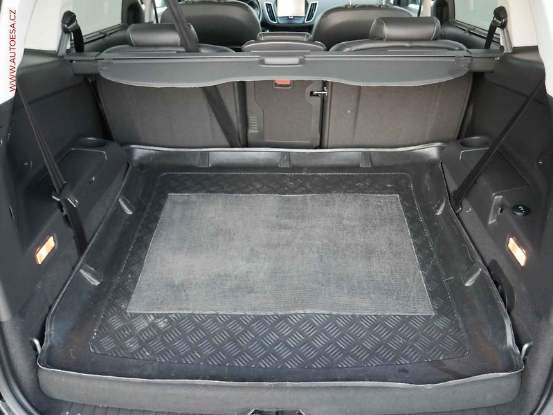 Ford Grand C-MAX (2015) 2.0 TDCi, AC, TZ - fotka 8 z 16