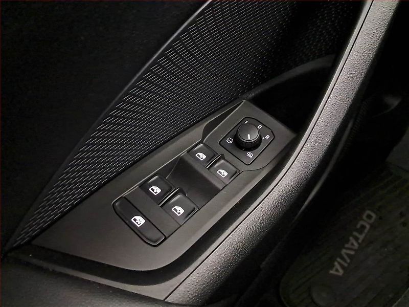 Škoda Octavia (2022) Style 2.0 TDI - fotka 17 z 17
