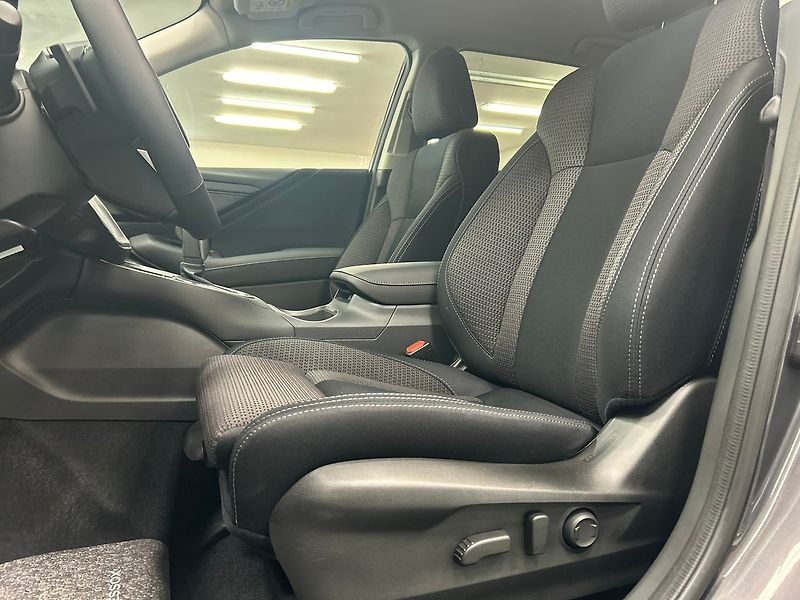 Subaru Outback (2025) 2.5 ACTIVE 4WILD 2025 | Nové a - fotka 17 z 59