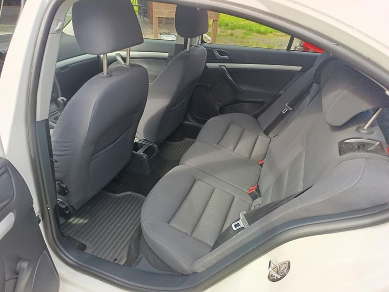 Škoda Octavia (2005) 1.9 TDi - fotka 10 z 15