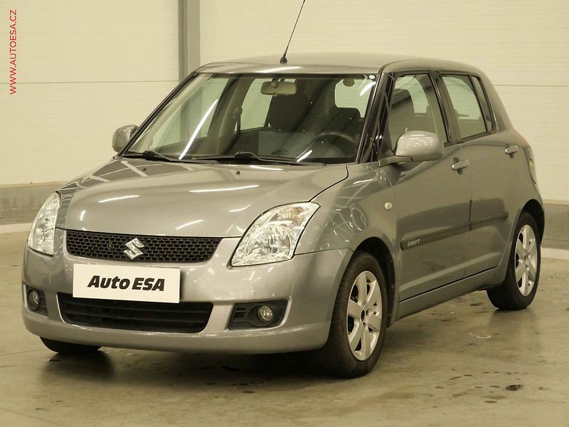 Suzuki Swift (2008) 1.3i, AC, STK9/28 - fotka 3 z 19