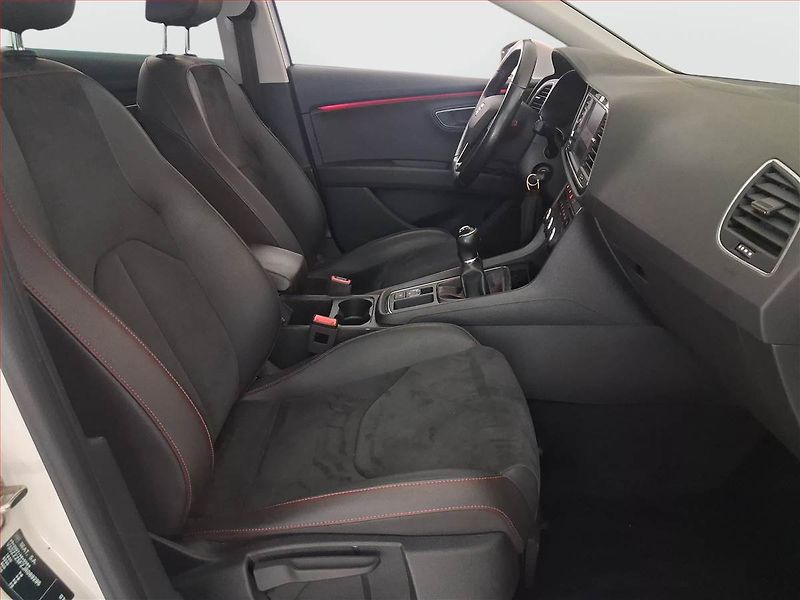 Seat Leon (2018) Style 1.4 TSI, Kůže, Tempomat - fotka 9 z 17