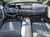 BMW iX xDrive40 Sport Vzduch Pano HuD - náhled 9