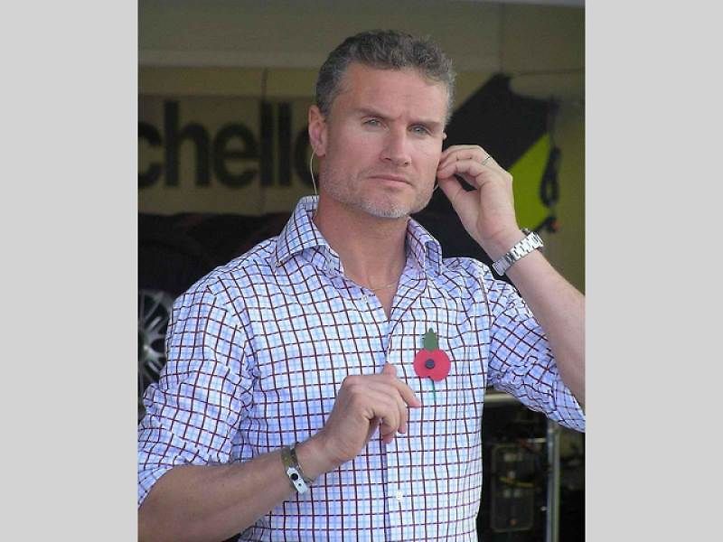 David Coulthard se v červnu roku 1999 stal čestným patronem Autodromu Most. Na snímku je rpři setkání s fanoušky.