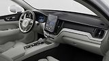 Volvo XC60 (2026) PLUS B5 4X4, Adapt.světlo., AC - náhled 7