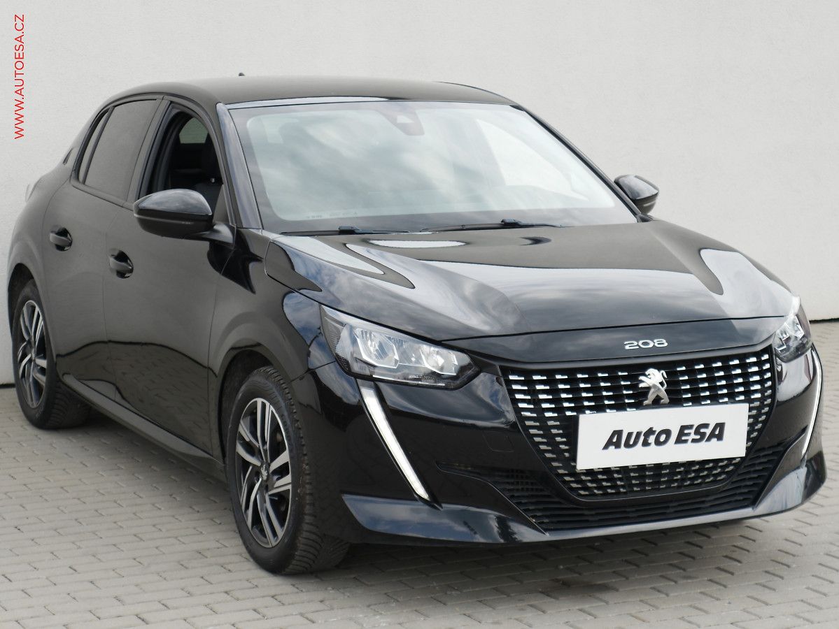 Peugeot 208 1.2PT, Allure, LED, navi