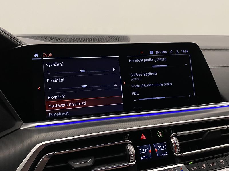 BMW X5 M50D xDrive CZ AUT REZERVACE - fotka 65 z 123