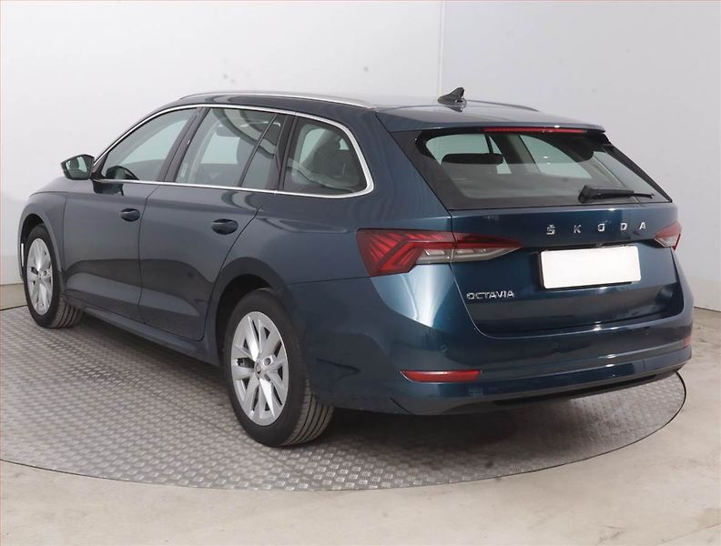 Škoda Octavia (2023) 2.0 TDI, ČR,1.maj, Serv.kniha - fotka 4 z 15