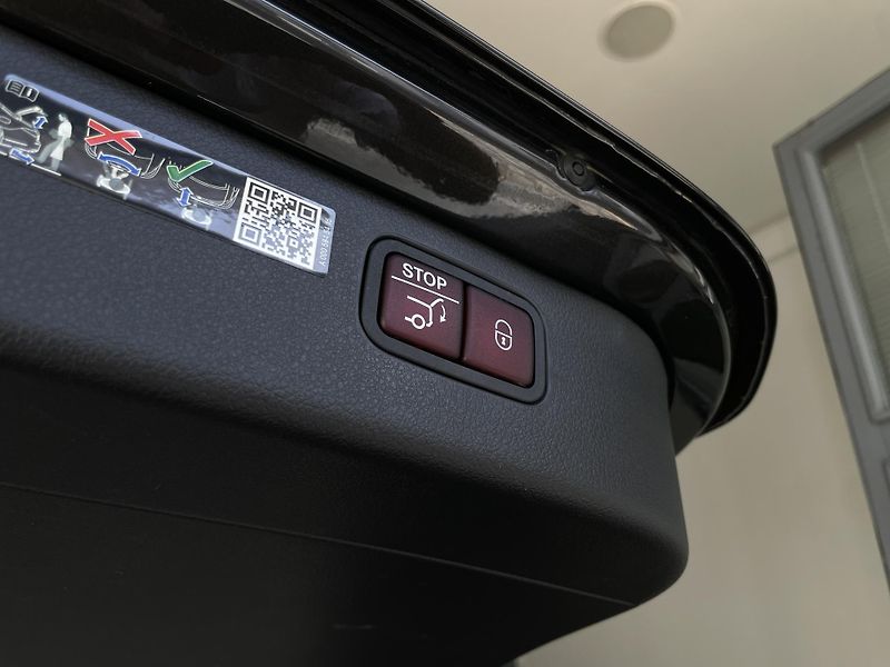 Mercedes-Benz Třídy C 220d 4MATIC All-Terrain - fotka 12 z 38