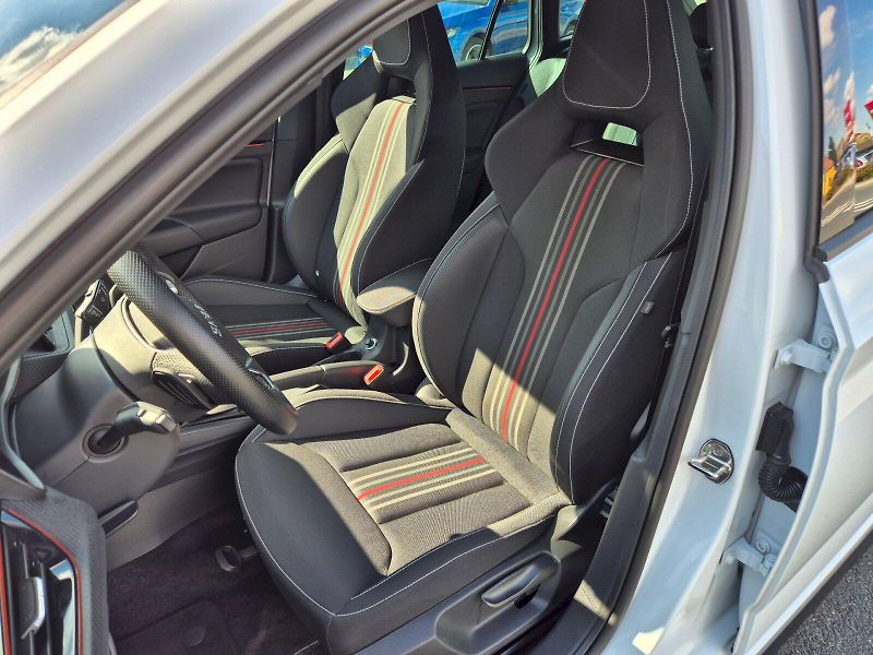 Škoda Scala (2025) Monte Carlo 1.0 TSI 85 kW 7°DS - fotka 17 z 38