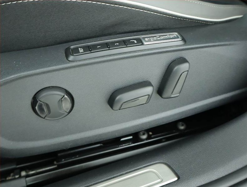 Volkswagen Arteon (2023) 2.0 TDI - fotka 18 z 18