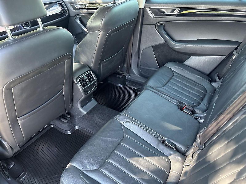 Škoda Kodiaq (2019) 2.0 TSI 4x4 DSG L&K - fotka 8 z 31