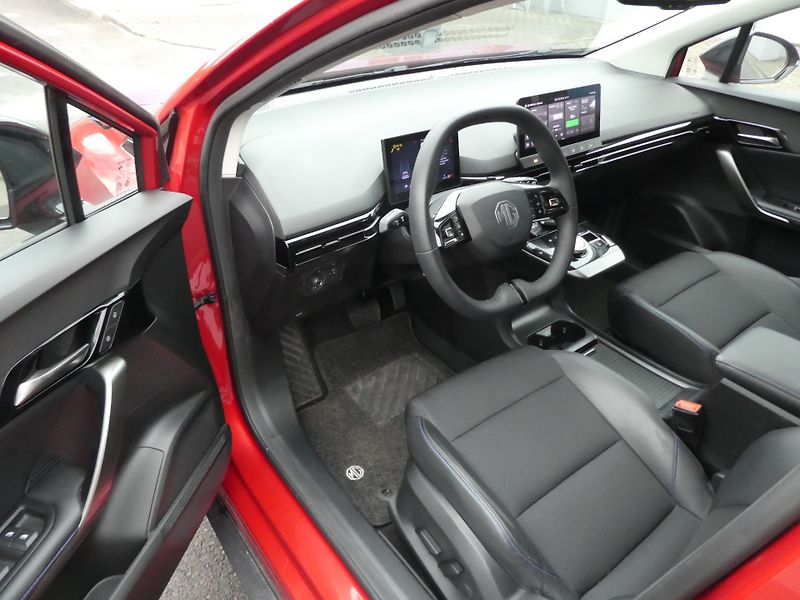 MG MG4 ELECTRIC 180kW navigace  - fotka 9 z 17
